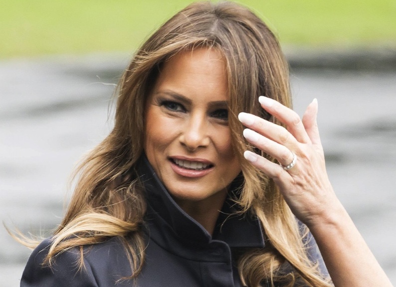 Новый оттенок волос Мелании Трамп эксперты прокомментировали преображение первой леди