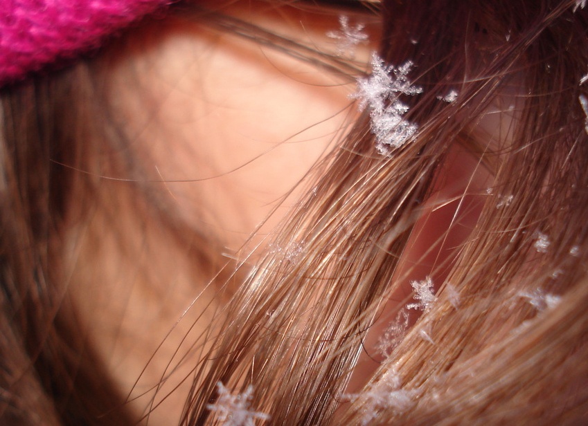 Как ухаживать за волосами в зимние месяцы