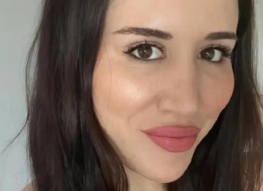 Как выглядит девушка которая 4 недели делала массаж лица результат поражает