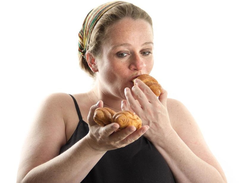 Из-за этих привычек вы едите в два раза больше